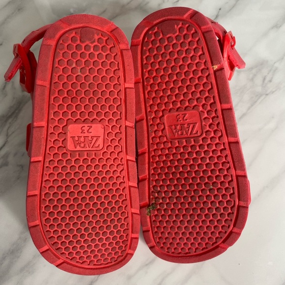 Red Unisex Sandals - Picture 3 of 3